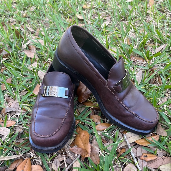 Gucci GG Leather Loafers - Picture 3 of 9